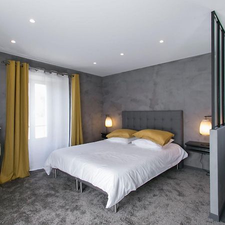 Le Presbytere De Thiverval エクステリア 写真