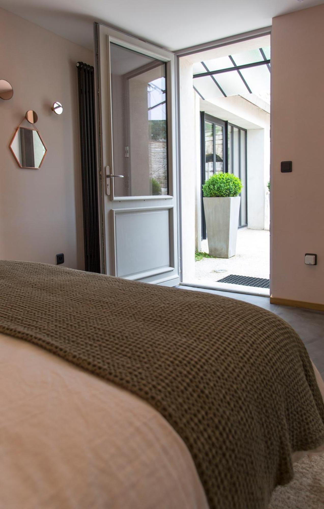 Le Presbytere De Thiverval エクステリア 写真